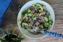 Ton Balıklı Avokado Salatası