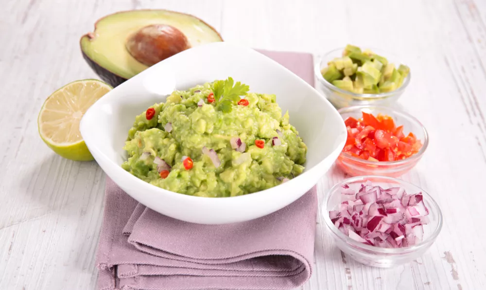 Film keyfinize ortak olacak sağlıklı bir atıştırmalık: Guacamole