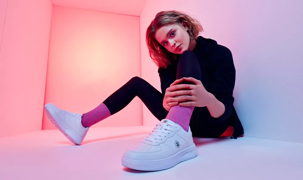 Bu sneakerlarla daha sağlıklı bir size yürüyoruz!