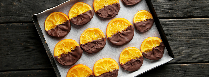 Sağlıklı Tatlı: Bitter Çikolatalı Portakal Dilimleri