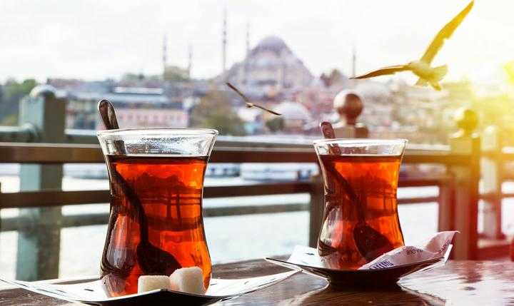 1 Bardak İnce Belli Çay