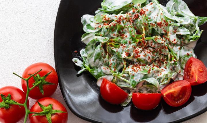 Değişik semizotu salatası tarifleri: Farklı ve sağlıklı lezzetler