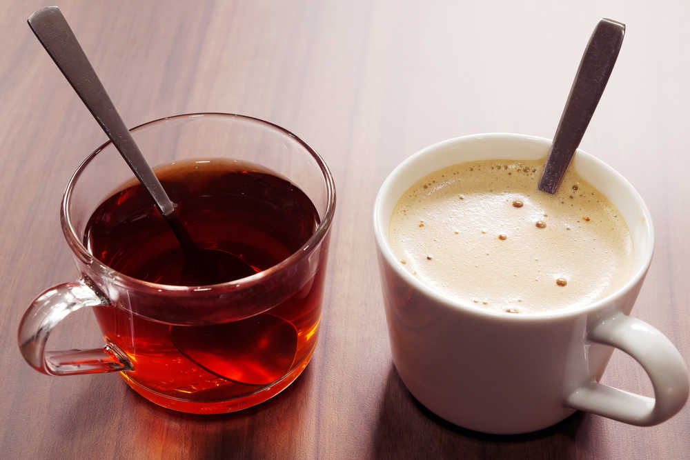 İçtiğimiz kahve ve çaylar su yerine geçiyor mu? | Diyetkolik