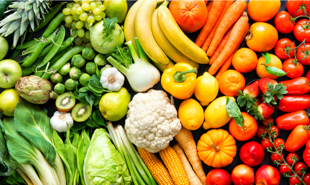 Meyve ve sebzelerin rengi faydalarını anlatıyor!