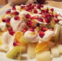 İngiliz Kremalı Meyve Salatası Tarifi
