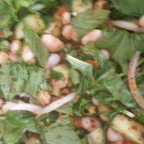 Soğanlı Nohut Salatası Tarifi