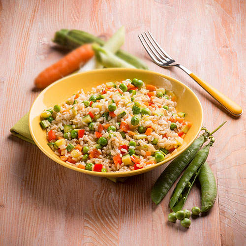 Bezelyeli Kepekli Pirinç Salatası