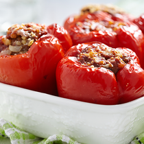 Bulgurlu Kırmızı Biberli Dolma Tarifi