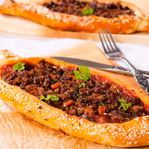 Kuşbaşılı Pide Tarifi