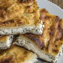 Lor Peynirli Börek Tarifi