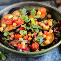 Patlıcan Ve Nohut Salatası Tarifi