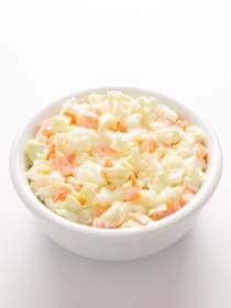 Havuçlu Coleslaw Salatası
