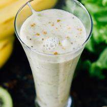 Muzlu-Ananaslı Smoothie Tarifi