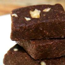 Pişmeyen Vegan Brownie Tarifi