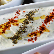 Yoğurtlu Sivri Biberli Patlıcan Salatası Tarifi