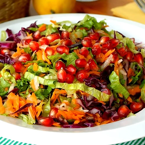 Renkli Kış Salatası